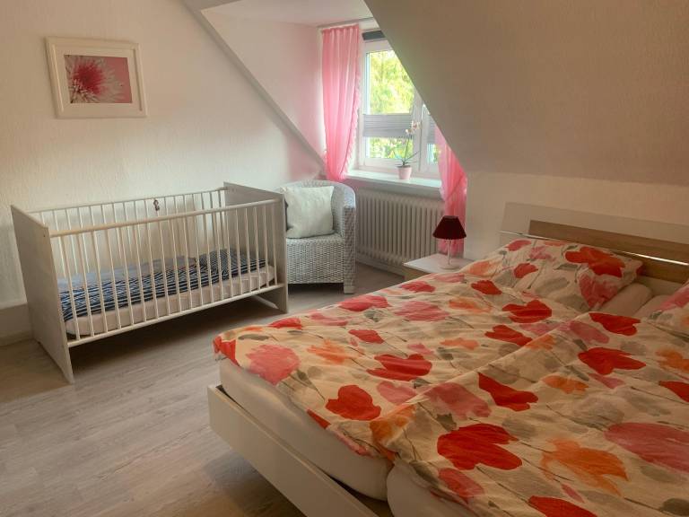 Children-friendly wonderful apartment with yard, BBQ & patio | Next to the beach | Pets are welcome — photo 4