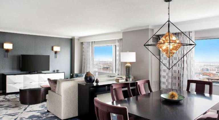 Hilton Baltimore Inner Harbor — photo 3