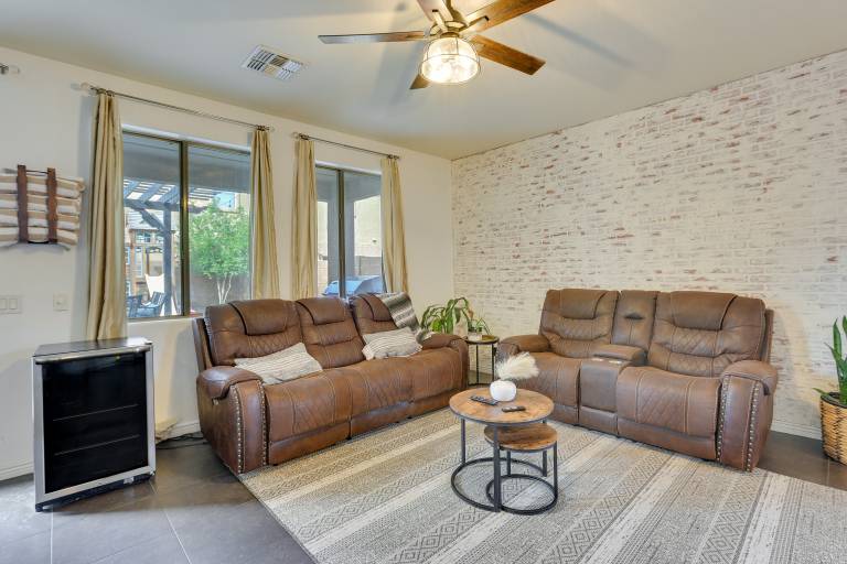 Luxe Family Home w/ Pool, 13 Mi to Dtwn Phoenix! — photo 4