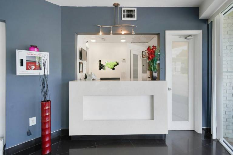 OYO Hotel Coral Gables - Miami Airport — photo 2