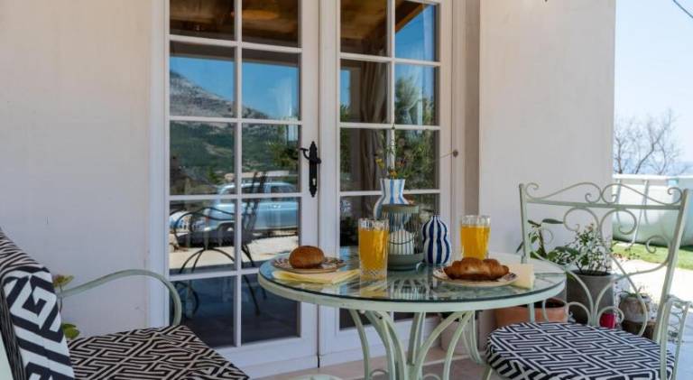 Vacation home with pool | Pet-friendly — photo 4