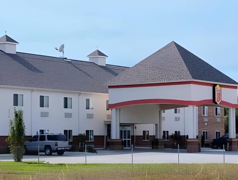 Super 8 by Wyndham Salina in Salina, KS
