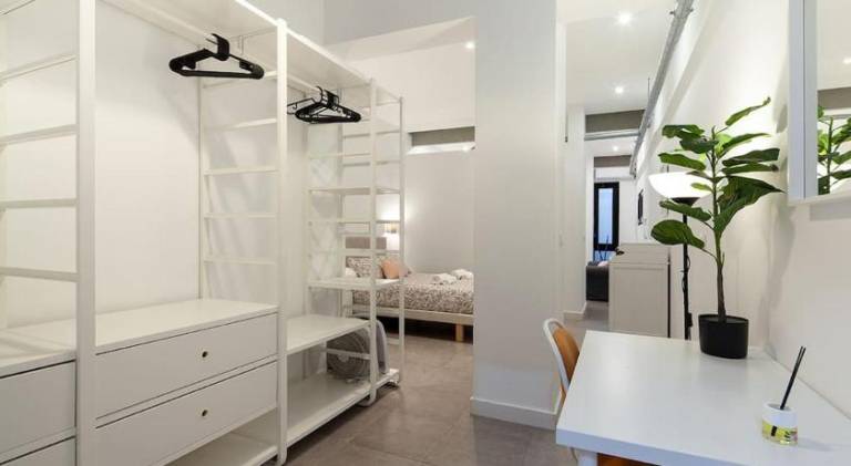 Loft next to calle Betis, best area of Seville-Sevillarooms — photo 4