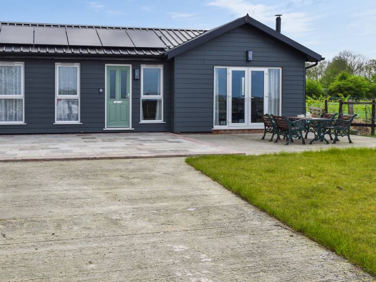 Cottage  Beccles