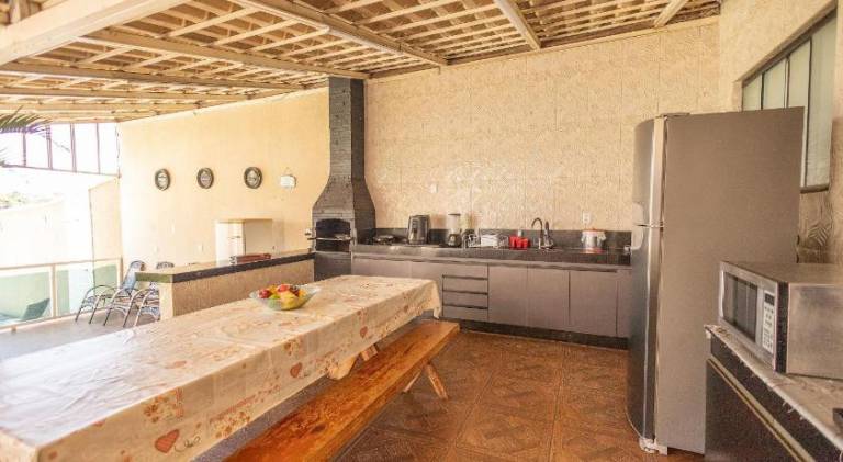 Casa 4 Quartos c/ Varanda Gourmet e Piscina — photo 3