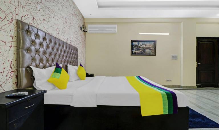 Hotel Sunrise, Noida in Noida