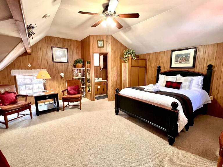Cabin  Stateline