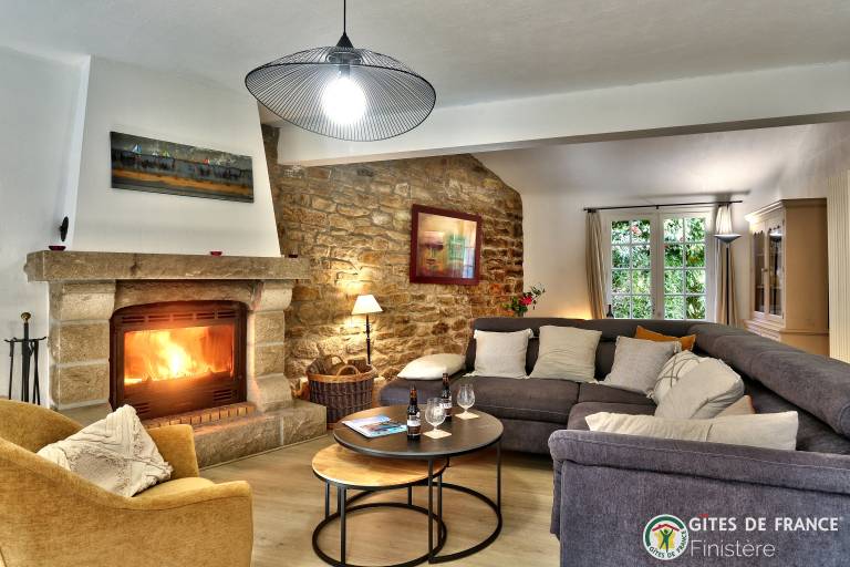 Ferienhaus mit Hund in Locronan, Atlantikküste Frankreich fuer max. 6 Personen