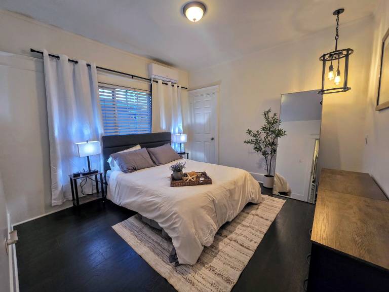 Casa Long Beach