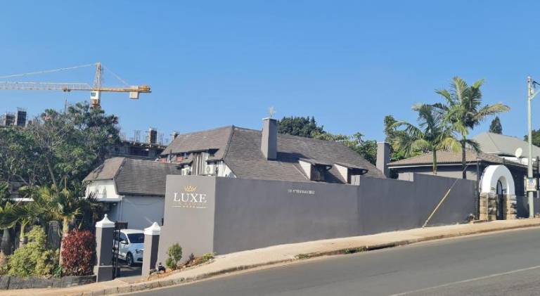 Luxe on Ridge Boutique Hotel