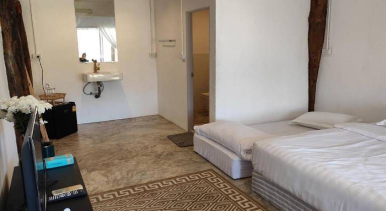 Nice house with jacuzzi & patio | Suitable for remote work | Dogs allowed in Chiang Dao