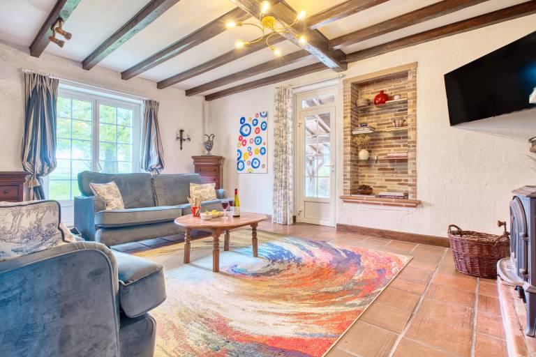 Charming Stone House with Pool and Enclosed Garden : A Haven of Comfort and Serenity — photo 5