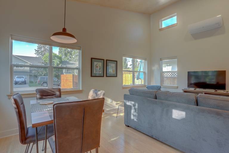 Family-friendly beautiful house with terrace | Pets are welcome — photo 2