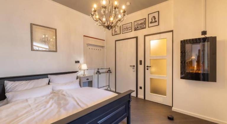 Apartment with 2 rooms for 5 persons in Munich