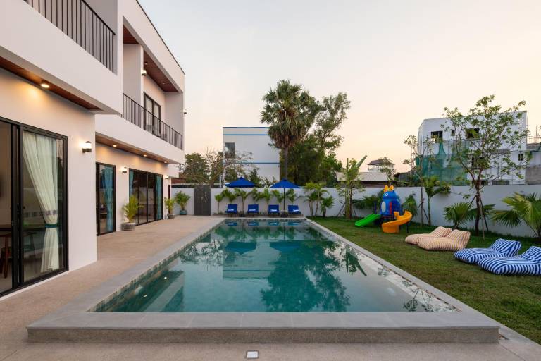 Villa with pool, yard & barbeque | Good for workation | Pets are welcome — photo 4