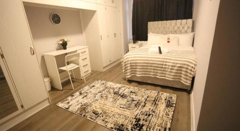 Heathrow roomzzzz BnB — photo 2