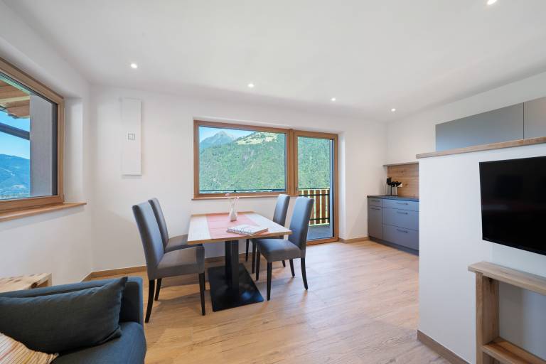 Farmhouse 'Mutspitze' with Mountain View, Shared Garden and Wi-Fi — photo 4