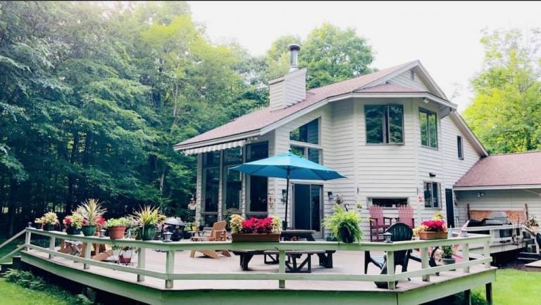 House  Old Forge