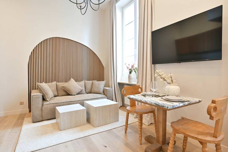 Superb Apartment Center of Paris Le Marais