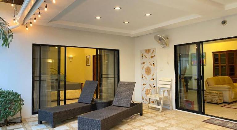 Color villa, walk to beach, 5BR — photo 5