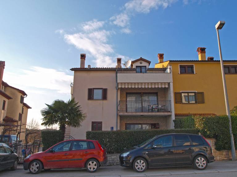 Family-friendly apartment with patio & BBQ | Dogs allowed — photo 2