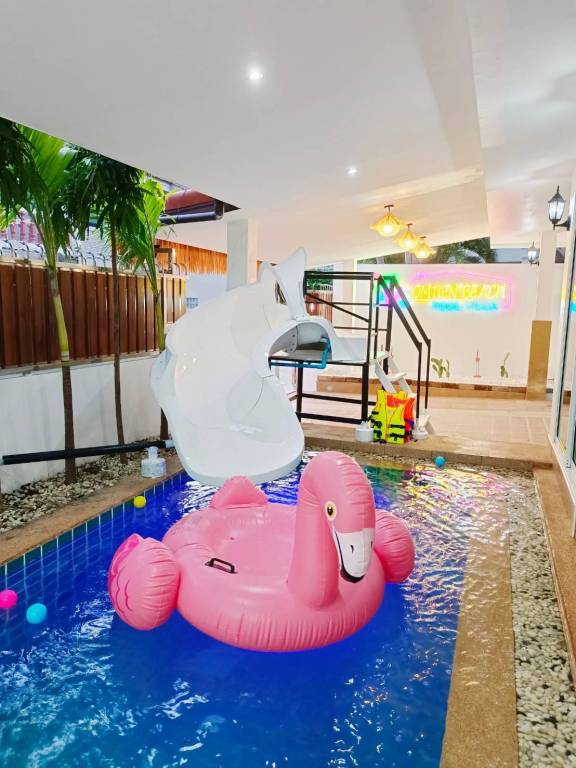 Villa with patio, private pool & grill | Beach nearby | Good for workation | Dogs allowed — photo 4
