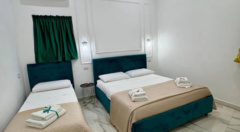 House | Next to Naples Cathedral | Pet-friendly — photo 2