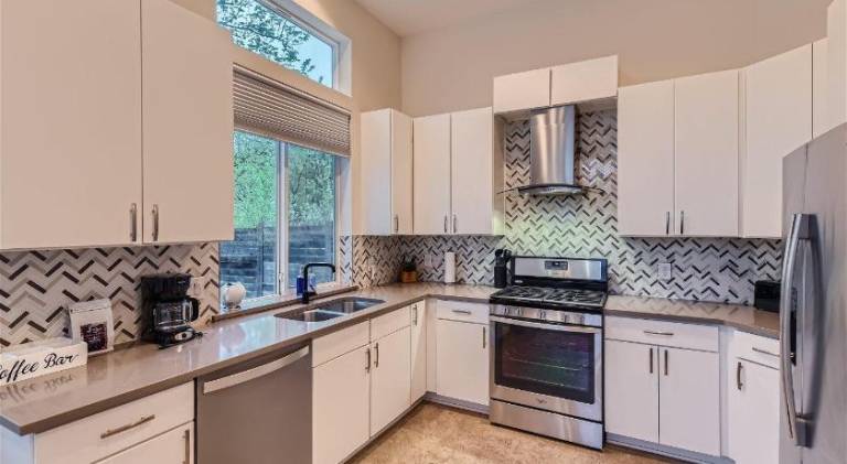 Ample house | Pet-friendly — photo 3