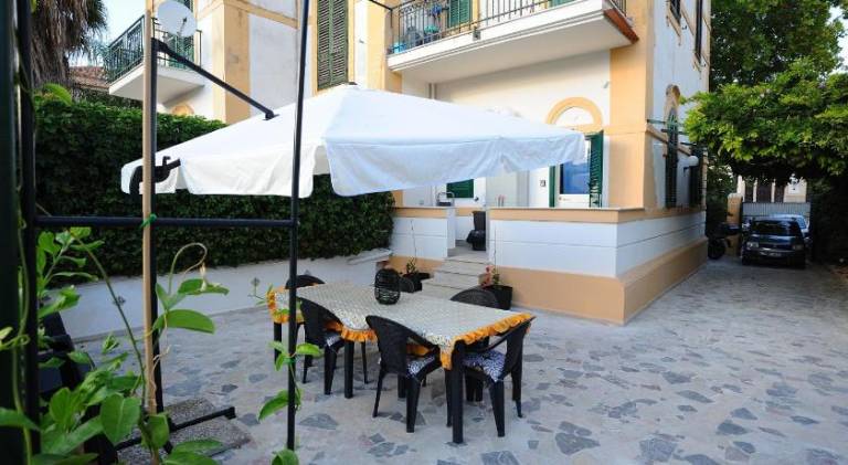 Villa with 3 rooms for 8 persons — photo 3