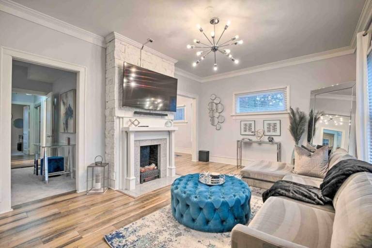 Condo  King-Lincoln Bronzeville