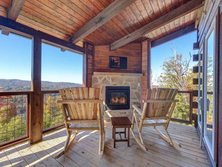 513OVERLOOKINGADVNCB - Overlooking Adventure — photo 2