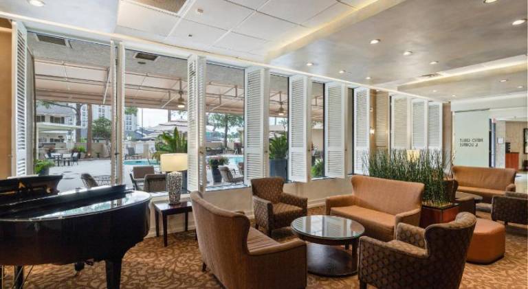 Crowne Plaza Executive Center Baton Rouge By IHG — photo 4