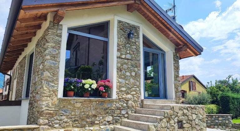 100 m&sup2; Villa