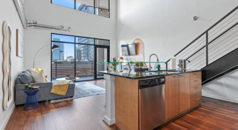 Pleasant rental apartment | Near High Museum of Art | Perfect for remote work | Pets allowed — photo 3
