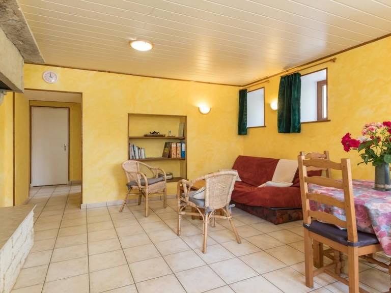 Cozy single-story cottage in Confracourt, nature and relaxation — photo 3