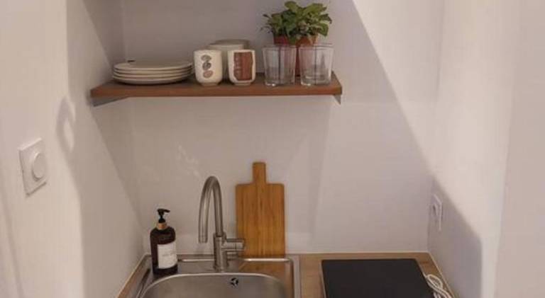 Charming rental apartment | Close to Lyon Cathedral | Pets are welcome — photo 3