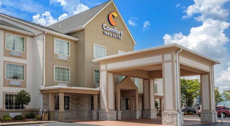 Comfort Inn & Suites North Little Rock JFK Blvd in North Little Rock, AR