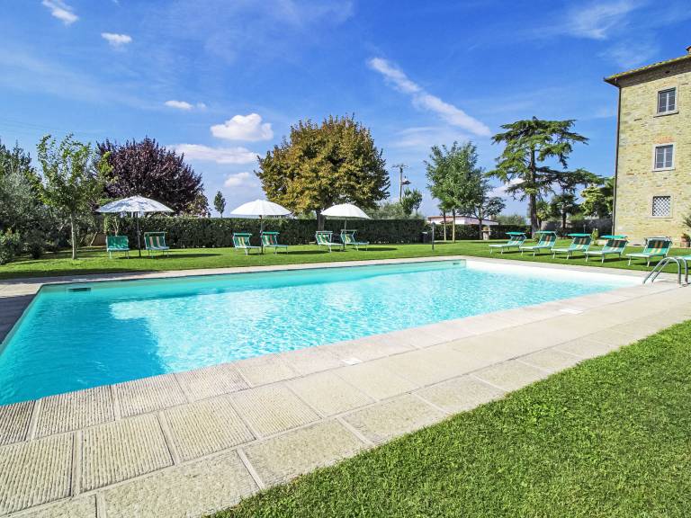 Fully equipped spacious vacation home with barbeque, private pool & patio | Nature view | Pets allowed — photo 4