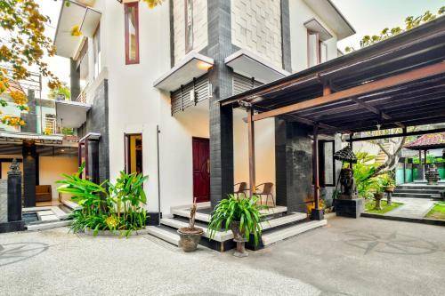 5-Bedroom Private Villa near Padma Beach, Legian — photo 4