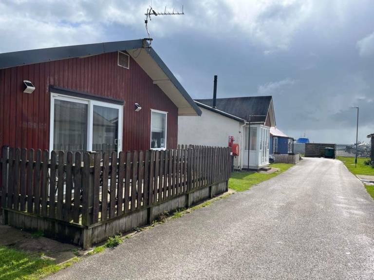 Chalet with 2 rooms for 5 persons — photo 4