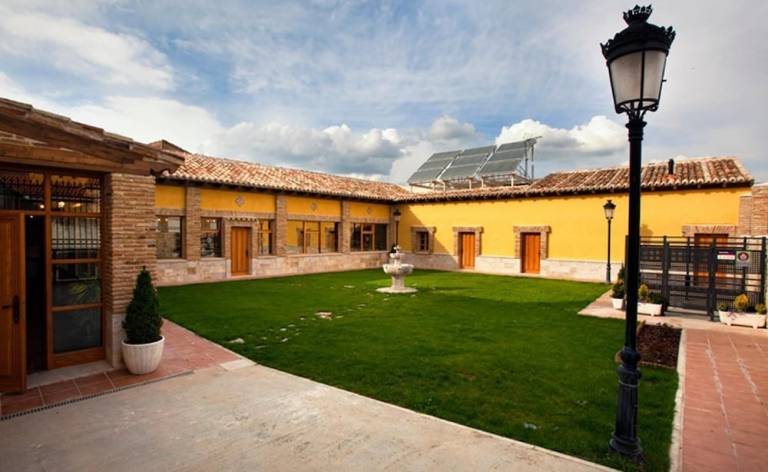 House  Herrera de Valdecañas
