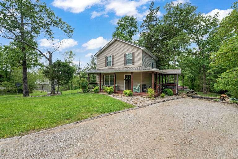 House Nolin Lake