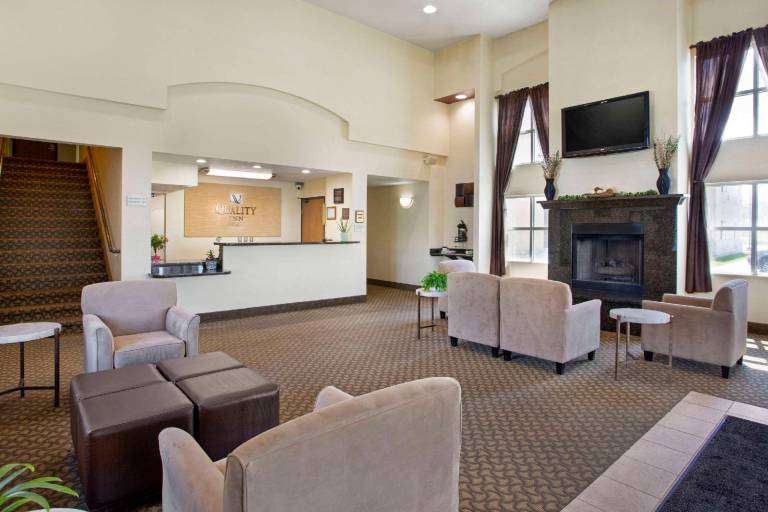 Quality Inn Logan near University — photo 4