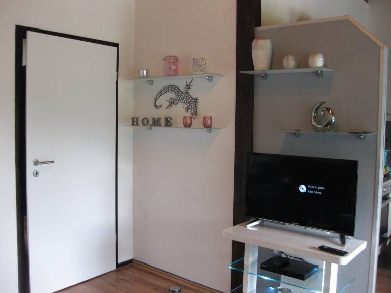 Family-oriented holiday park with garden, pool & patio | Pet-friendly — photo 5