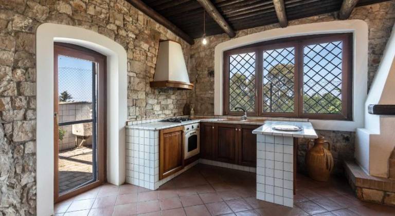 Rental apartment with pool, yard & terrace | Pet-friendly — photo 2