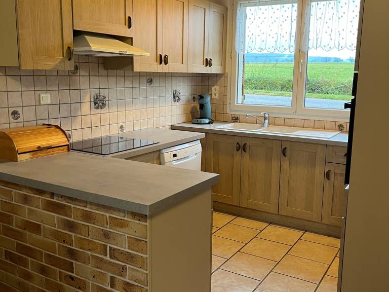 Cozy Ground-Level Cottage with Terrace, Near Thermal Baths and Marina, Sleeps 4 — photo 5