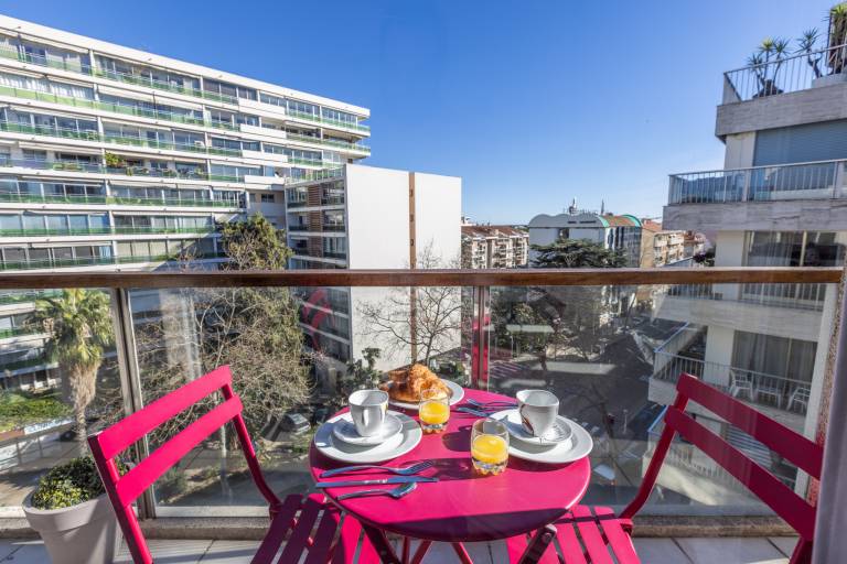 Holiday apartment with 2 rooms for 6 persons — photo 2