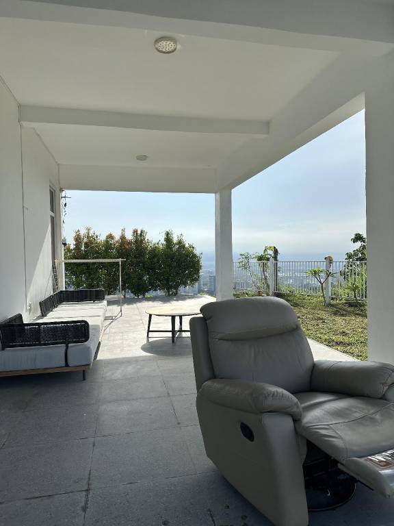 House with BBQ, garden & pool — photo 4