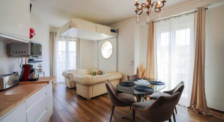 Fully equipped holiday apartment | Close to Russian Orthodox Cathedral | Dogs allowed — photo 3