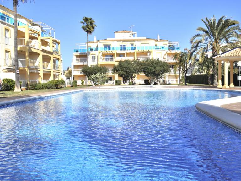 Apartment with garden & pool | Next to the beach | Pet-friendly in Denia